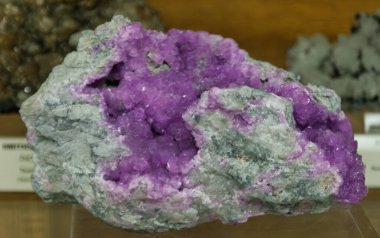Dünyanın jeoloji mineralleri mineroloji taşı kristal dağ renkleri mücevher desenleri güzel doğal