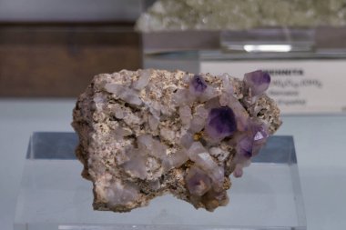 Dünyanın jeoloji mineralleri mineroloji taşı kristal dağ renkleri mücevher desenleri güzel doğal