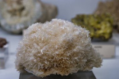 Dünyanın jeoloji mineralleri mineroloji taşı kristal dağ renkleri mücevher desenleri güzel doğal