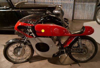 Antik insan kültürüyle ilgili tarihi bir müze eşyası, antik çağlardan kalma yararlı bir eşya.