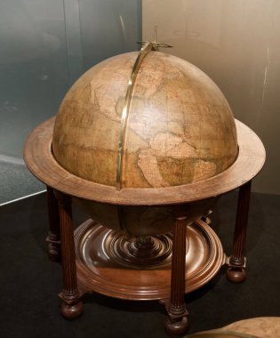 Antik insan kültürüyle ilgili tarihi bir müze eşyası, antik çağlardan kalma yararlı bir eşya.