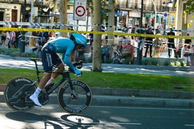 Madrid 'de Vuelta a Espaa' da zaman denemesinde bisikletçi.