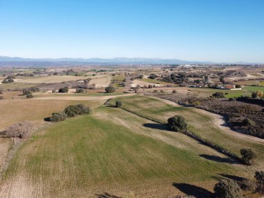 Yukarıdaki dağ manzarası İHA 'dan görünüyor.