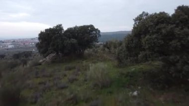 İspanya 'da sabahları dağların manzarası