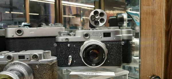 复古相机Fed 旧设备展览 — 图库照片