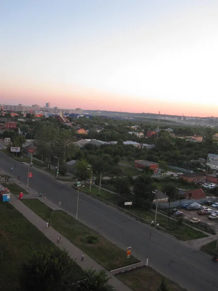 Heller Sonnenuntergang Über Der Stadt — Stockfoto