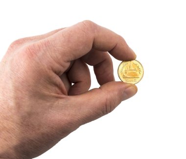 Şeffaf bir arka planda 2 banyolu Tayland parası.