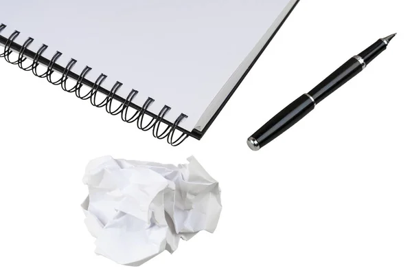 Ручка Скомканный Лист Бумаги Прозрачном Фоне — стоковое фото