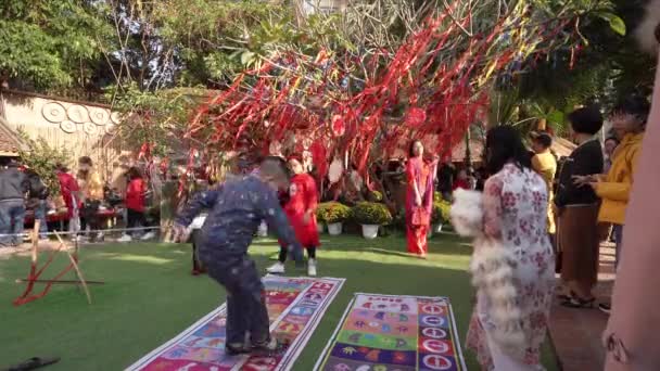 Hanoi Vietnam January 2023 Children Playing Gardens Van Cultural Village — Video Stock
