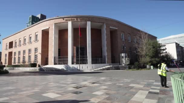 Tirana Albánie Března 2023 Palác Albánské Centrální Banky Centru Města — Stock video