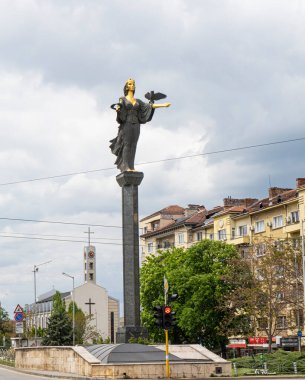 Sofya, Bulgaristan. Mayıs 2023 'te Sveta Sofya Heykeli şehir merkezinde görülüyor.