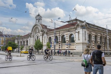 Sofya, Bulgaristan. Mayıs 2023, şehrin iç kesimlerindeki yaşamın panoramik bir görüntüsü.