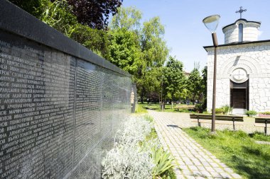 Sofya, Bulgaristan. Mayıs 2023 panoramik manzara şehir merkezinde Bulgar Şehitleri Tapınağı