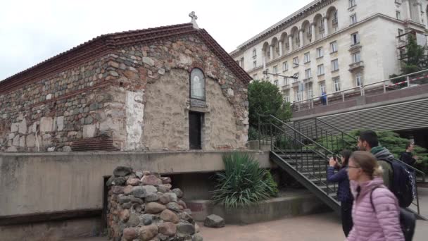 Sofía Bulgaria Mayo 2023 Vista Exterior Antigua Iglesia Sveta Petka — Vídeo de stock