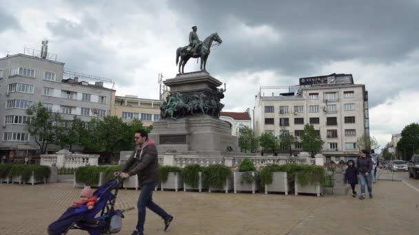 Sofia Bulgarien Mai 2023 Das Reiterstandbild Von Zar Osvoboditel Stadtzentrum — Stockvideo