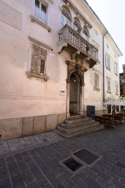 Koper Slovenya Temmuz 2023 Şehir Merkezindeki Antik Carli Sarayının Dış — Stok fotoğraf