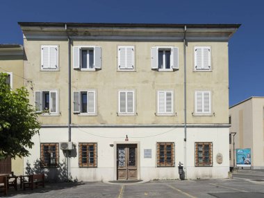 Koper, Slovenya. 2 Temmuz 2023 Primorska Üniversitesi merkez binası dış görünümü, Andrei Marui Enstitüsü