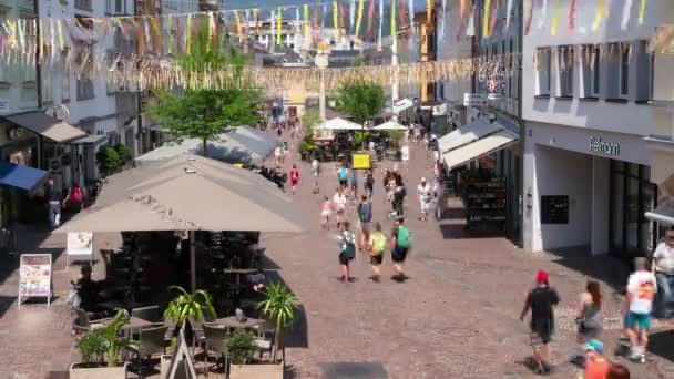 Villach Österreich Juli 2023 Zeitraffer Ansicht Der Hauptstraße Der Innenstadt — Stockvideo