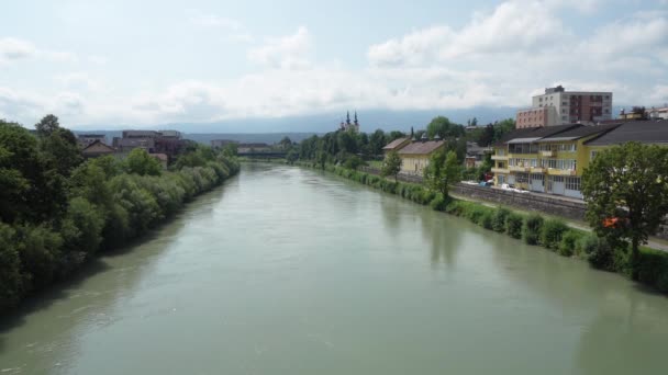Villach Αυστρία Ιουλίου 2023 Πανοραμική Θέα Του Ποταμού Ντράβα Στο — Αρχείο Βίντεο