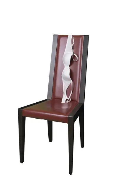 Krzesło Biustonoszem Przejrzystym Tle — Zdjęcie stockowe