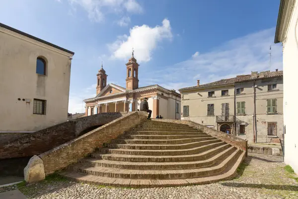 Comacchio, İtalya. 25 Şubat 2024 'te Sbirri Köprüsü şehir merkezinde görüldü.