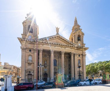 Valletta, Malta, 3 Nisan 2024. Floriana 'daki San Publio kilisesi.