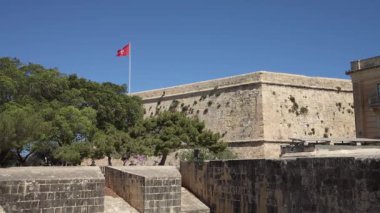 Valletta, Malta, 3 Nisan 2024. Hastings Garden Malta 'nın şehir merkezindeki panoramik manzarası