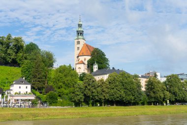 Salzburg, Avusturya. 30 Haziran 2024. N.S. Maria Assunta 'nın Cielo di Mulln Kilisesine bakın.