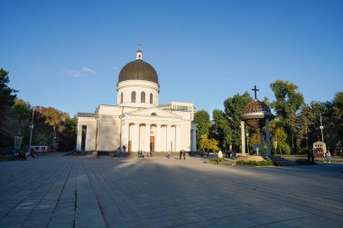 Chisinau, Moldova. 24 Ekim 2024 'te şehir merkezindeki İsa' nın Doğumu Katedrali 'nin görüntüsü