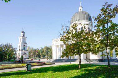 Chisinau, Moldova. 24 Ekim 2024 'te şehir merkezindeki İsa' nın Doğumu Katedrali 'nin görüntüsü