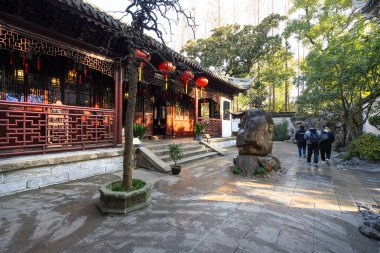 Şangay, Çin. 8 Ocak 2025. Ming Hanedanı 'nın Jiang döneminde inşa edilen Yu bahçesinin iç mimari görüşü (1559)).