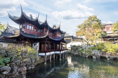 Şangay, Çin. 8 Ocak 2025. Ming Hanedanı 'nın Jiang döneminde inşa edilen Yu bahçesinin iç mimari görüşü (1559)).