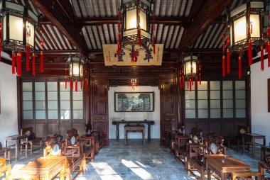 Şangay, Çin. 8 Ocak 2025. Ming Hanedanı 'nın Jiang döneminde inşa edilen Yu bahçesinin iç mimari görüşü (1559)).