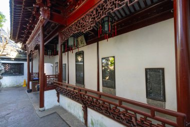 Şangay, Çin. 8 Ocak 2025. Ming Hanedanlığı 'nın Jiang döneminde inşa edilen Yu bahçesinin iç mimarisi (1559)).