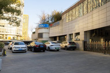 Şangay, Çin. 10 Ocak 2025. Şehir merkezindeki Kuzey Bund 'daki Şangay feribot binasının dış görüntüsü.