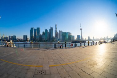 Şangay, Çin. 10 Ocak 2025. Şehir merkezindeki Kuzey Bund Green Land 'den gökdelenlerin panoramik görüntüsü
