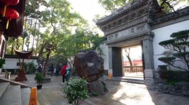 Şangay, Çin. 8 Ocak 2025. Ming Hanedanı 'nın Jiang döneminde inşa edilen Yu bahçesinin iç mimari görüşü (1559)).