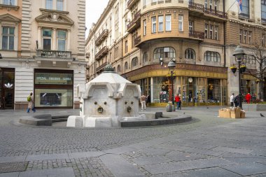 Belgrad, Sırbistan. 22 Mart 2025, şehir merkezindeki Kneza Mihaila yaya yolu manzaralı.