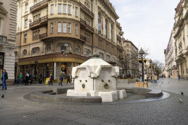 Belgrad, Sırbistan. 22 Mart 2025, şehir merkezindeki Kneza Mihaila yaya yolu manzaralı.