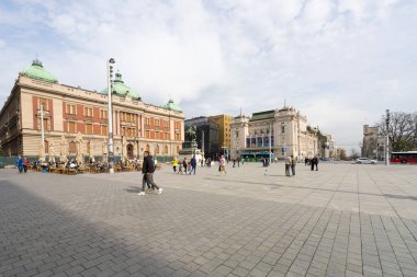 Belgrad, Sırbistan. 22 Mart 2025. Sırbistan Ulusal Müzesi 'nin şehir merkezindeki dış görünümü
