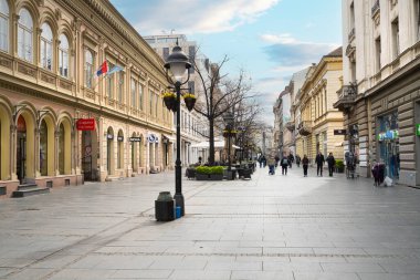 Belgrad, Sırbistan. 23 Mart 2025 tarihi şehir merkezindeki Kneza Mihaila Bulvarı manzarası