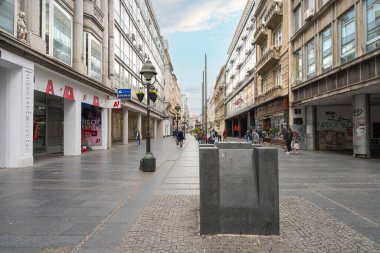 Belgrad, Sırbistan. 23 Mart 2025 tarihi şehir merkezindeki Kneza Mihaila Bulvarı manzarası