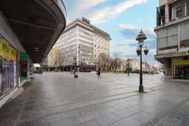 Belgrad, Sırbistan. 23 Mart 2025 tarihi şehir merkezindeki Kneza Mihaila Bulvarı manzarası