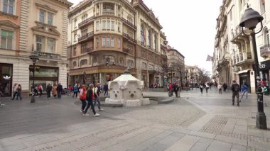 Belgrad, Sırbistan. 22 Mart 2025 tarihi şehir merkezindeki Kneza Mihaila Bulvarı manzarası