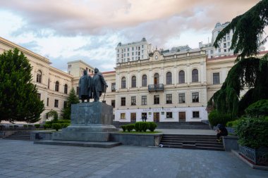 Tiflis, Georgia. 16 Mayıs 2025. Şehir merkezindeki Tiflis Klasik Spor Salonu 'nun dış görüntüsü