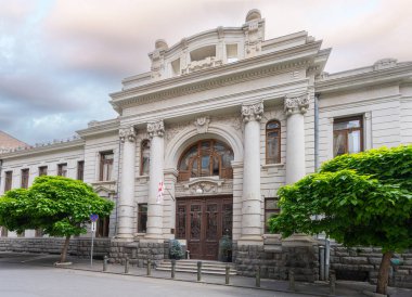Tiflis, Georgia. 17 Mayıs 2025. Gürcistan Fransız Enstitüsü 'nün şehir merkezindeki medya kütüphanesinin dış görüntüsü.