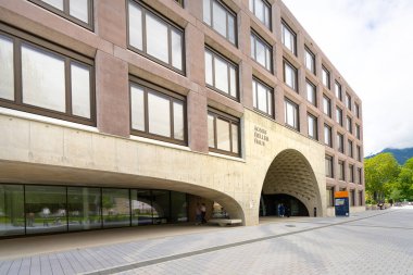 Innsbruck, Avusturya. 31 Temmuz 2025. Şehir merkezindeki Eğitim Bilimi Enstitüsü 'nün dış görünümü