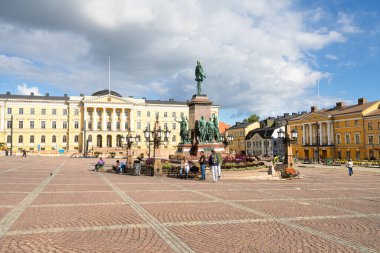 Helsinki, Finlandiya. 26 Ağustos 2025. Başbakanın şehir merkezindeki ofisinin panoramik görüntüsü