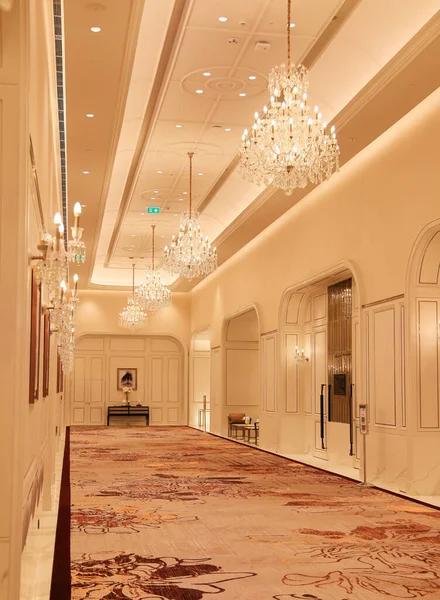 Gyönyörű Modern Folyosó Vagy Folyosó Luxus Épületben — Stock Fotó