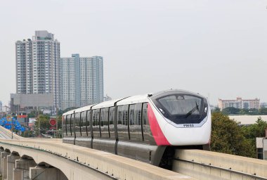 Metropolitan Bölgesi 'nde hizmet veren pembe tek raylı toplu taşıma sistemi..